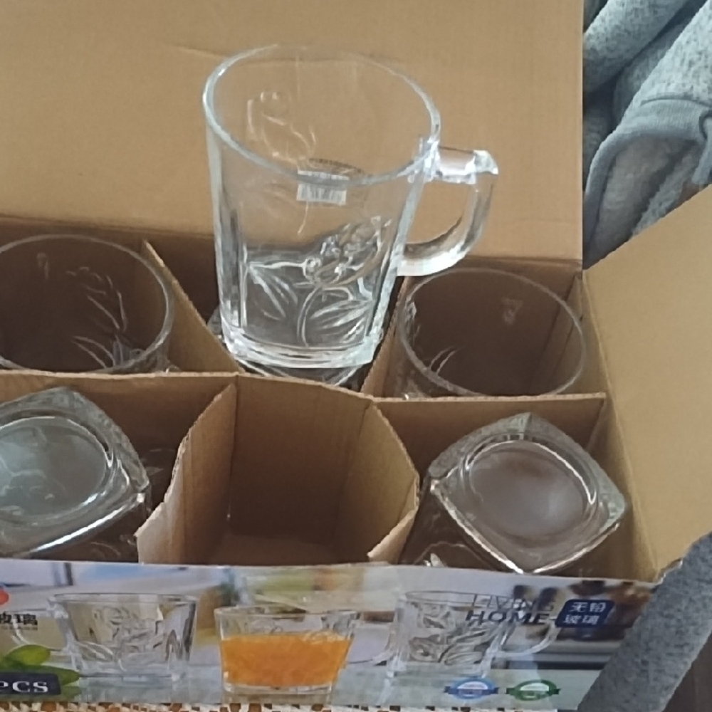 Clear Glass Mug Set